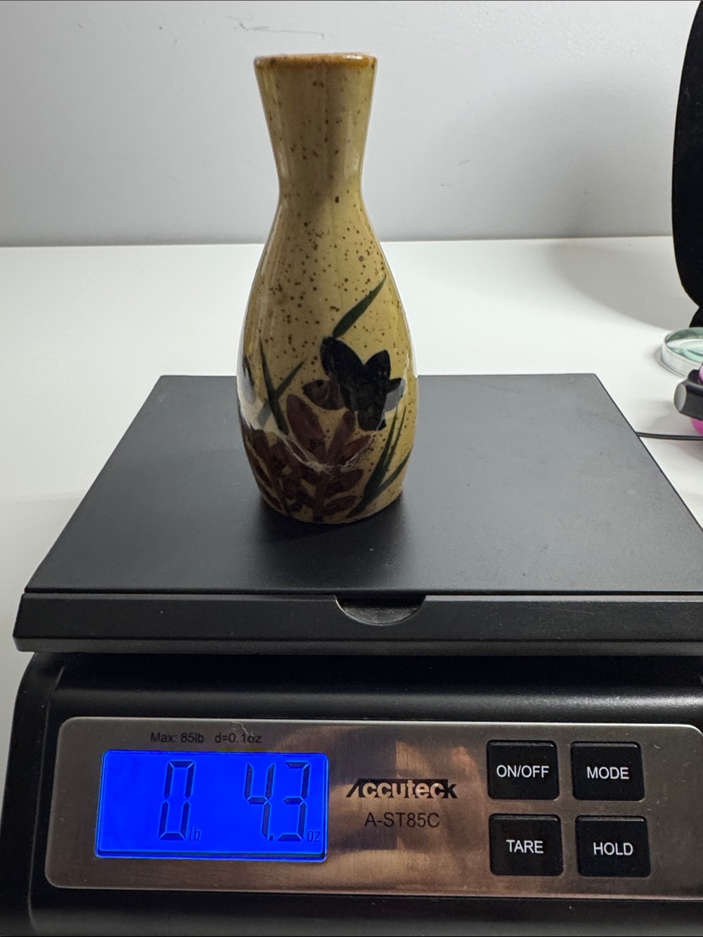 Vintage Japan Speckled Ceramic Bud Vase Hand Painted Floral 5” - Picture 3 of 10